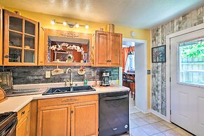 Dtwn Elizabethtown Home w/ Fire Pit & Gas Grill!