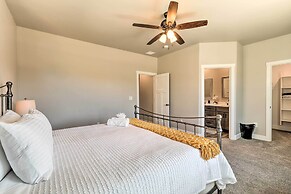 Modern Flagstaff Home, 4 Mi to Downtown!