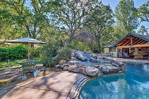 Lavish Sonora Suite on 10 Acres w/ Shared Pool!