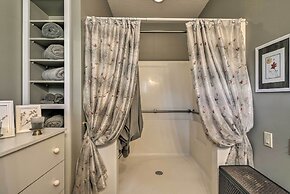 Lavish Sonora Suite on 10 Acres w/ Shared Pool!