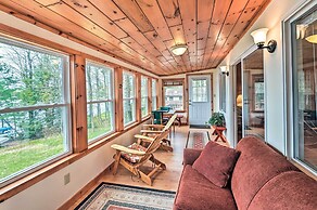 Lakefront Broadalbin Getaway w/ Deck + Kayaks