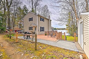 Lakefront Broadalbin Getaway w/ Deck + Kayaks
