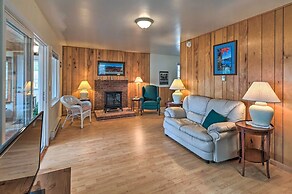 Lakefront Broadalbin Getaway w/ Deck + Kayaks
