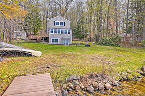 Lakefront Broadalbin Getaway w/ Deck + Kayaks