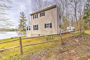 Lakefront Broadalbin Getaway w/ Deck + Kayaks