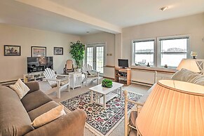 Lakefront Broadalbin Getaway w/ Deck + Kayaks