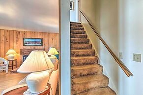 Lakefront Broadalbin Getaway w/ Deck + Kayaks