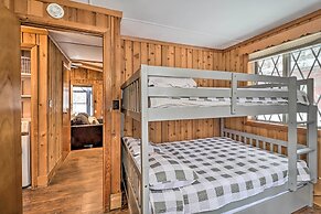 Near Skiing: Pocono Lake Cabin w/ Screened Patio