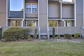 Modern Townhome w/ Deck & Golf Course Views!