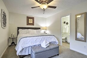 Modern Townhome w/ Deck & Golf Course Views!