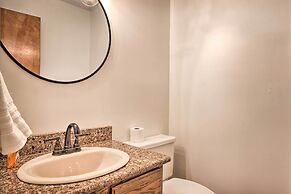 Gatlinburg Chalet: Hot Tub, Sauna + Mountain View