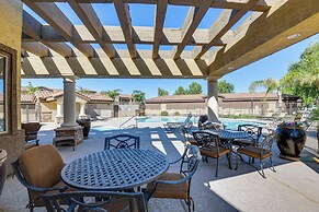Pool Access, Private Patio & Grill: Mesa Condo!