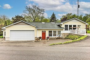 Couple's Haven in Frankfort by Lake, Trails & Dtwn