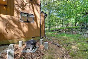 Furnished Deck & Game Room: Cabin in Tobyhanna