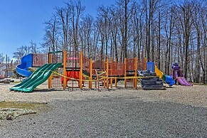 Furnished Deck & Game Room: Cabin in Tobyhanna