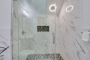 Furnished Deck & Game Room: Cabin in Tobyhanna