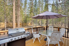'the Hub' La Pine Vacation Rental - Dog Friendly!