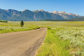 Cabin on Henrys Lake, 20 Mi to West Yellowstone