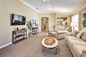 Sunny Courtyard Villa w/ Patio: Golf & Dine!