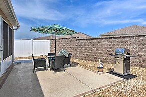 Sunny Courtyard Villa w/ Patio: Golf & Dine!