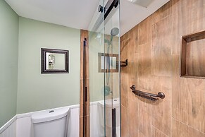 Our Lakeside Retreat w/ Deck on Lake Herrington!