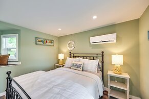 Our Lakeside Retreat w/ Deck on Lake Herrington!