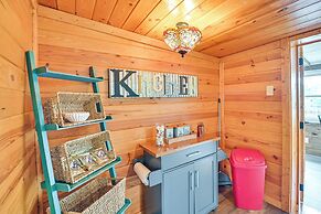 Our Lakeside Retreat w/ Deck on Lake Herrington!