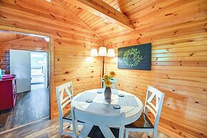 Our Lakeside Retreat w/ Deck on Lake Herrington!