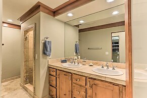 North End Boise Home w/ Courtyard ~ 3 Mi to Dtwn!