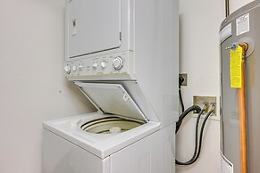 Pigeon Retreat w/ Community Pool & Hot Tub!