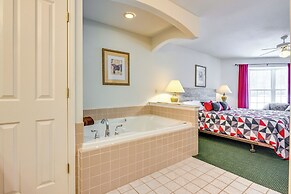 Pigeon Retreat w/ Community Pool & Hot Tub!