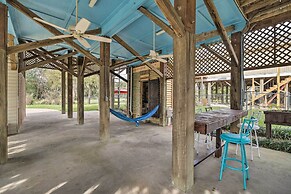 Waterfront San Jacinto River Home w/ Boat Slip!