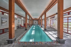 Spacious Luxury Retreat w/ Private Hot Tub & Pool!