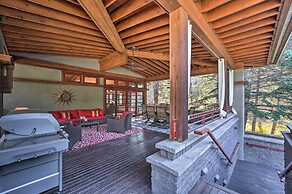 Spacious Luxury Retreat w/ Private Hot Tub & Pool!