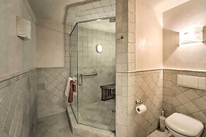 Spacious Luxury Retreat w/ Private Hot Tub & Pool!