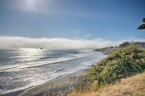 Coastal Getaway by Pebble Beach & Redwoods!