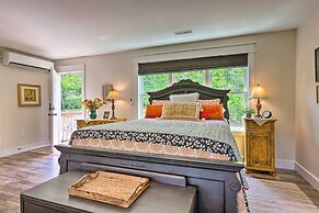 Near Parks, Trails & Lakes: Quaint Landrum Escape!