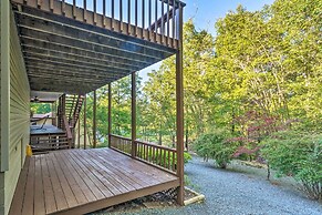 Deck w/ Bbq: Hot Springs Village Apt!