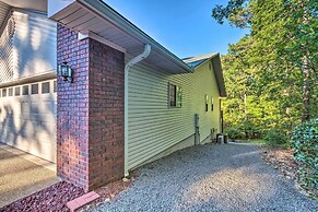 Deck w/ Bbq: Hot Springs Village Apt!