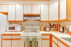 Charming Jackson Mountain Retreat on Golf Course!