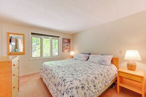 Charming Jackson Mountain Retreat on Golf Course!