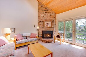 Charming Jackson Mountain Retreat on Golf Course!