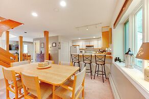 Charming Jackson Mountain Retreat on Golf Course!