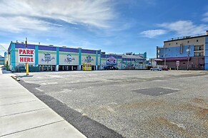Welcoming Wildwood Condo ~ 1 Block to Beach!