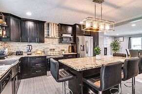 Indianapolis Vacation Rental ~ 8 Mi to Downtown!