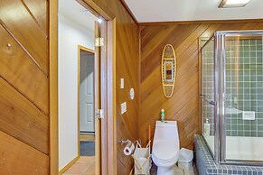 Wilmington Retreat w/ Deck, Lake Views & Game Room