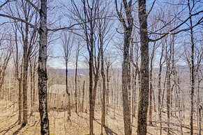 Wilmington Retreat w/ Deck, Lake Views & Game Room