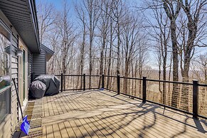 Wilmington Retreat w/ Deck, Lake Views & Game Room