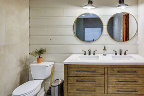 Wilmington Retreat w/ Deck, Lake Views & Game Room