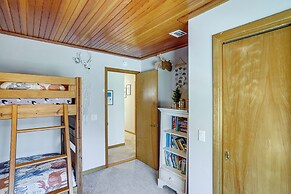 Wilmington Retreat w/ Deck, Lake Views & Game Room